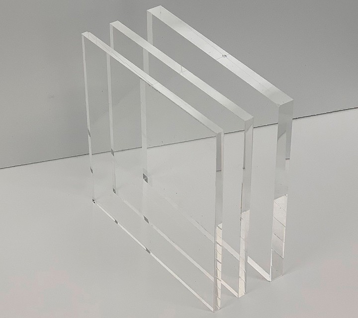 Plexiglass pour lettres relief